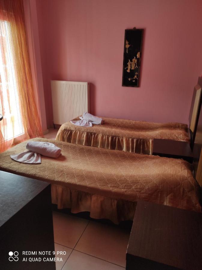 Hotel Louiza Paralía Quarto foto